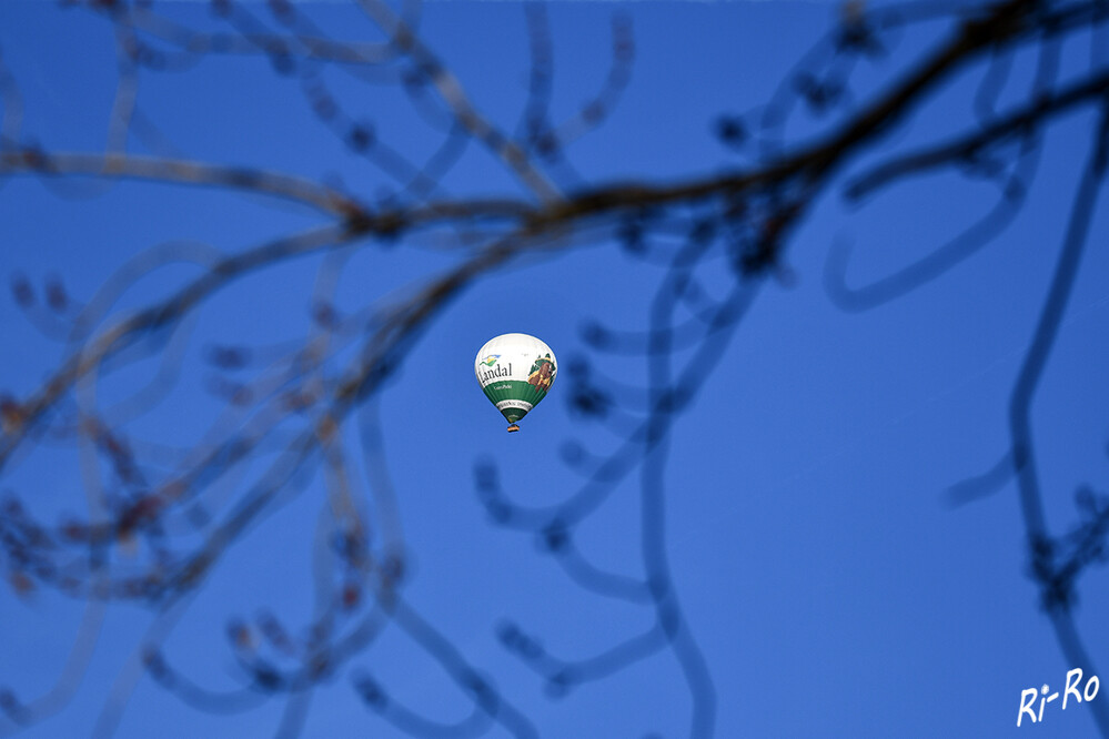 Eingerahmt
Der Ballon im Passagierbetrieb ist schwerpunktmäßig im Raum Nordrhein-Westfalen im Einsatz. (skytours-ballooning)
