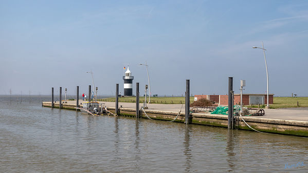 Leuchtturm Kleiner Preuße
Der Leuchtturm"Kleiner Preuße" ist das Wahrzeichen von Wremen und steht direkt am Wattenmeer, an der Ausfahrt des Wremer Kutterhafens. laut wasserundeis
Schlüsselwörter: Cuxhaven