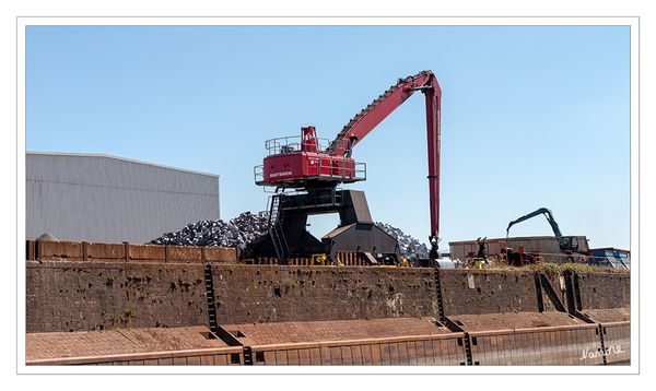 Duisburger Industriehafen
Schlüsselwörter: Duisburg, Industriehafen, Bootstour