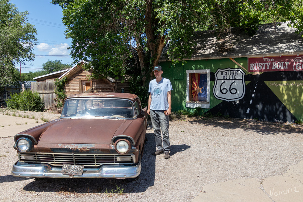 Auf der historischen Route 66
Seligman, der Geburtsort der legendären Route. Hier ist die Zeit stehengeblieben.
Arizona
Schlüsselwörter: 2025