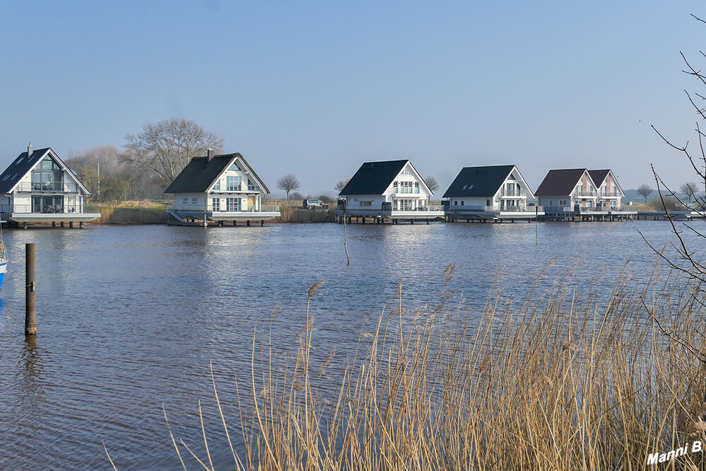 Impressionen aus Wittmund
Harlesiel
Harlesiel ist seit 1972 ein Ortsteil der ostfriesischen Stadt Wittmund in Niedersachsen und der Fährhafen zur Insel Wangerooge. laut Wikipedia 
Schlüsselwörter: 2022