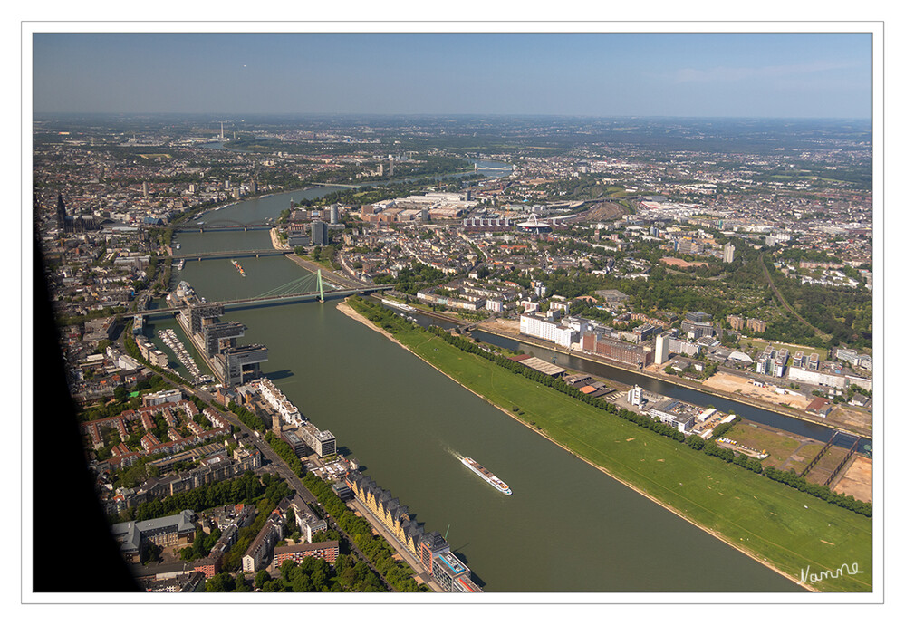 Blick auf den Rhein
bei Köln
