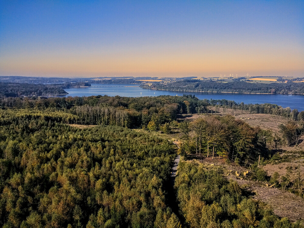 Herbstlich "Frühherbst am Möhnesee-Turm"
Manni
Schlüsselwörter: 2021