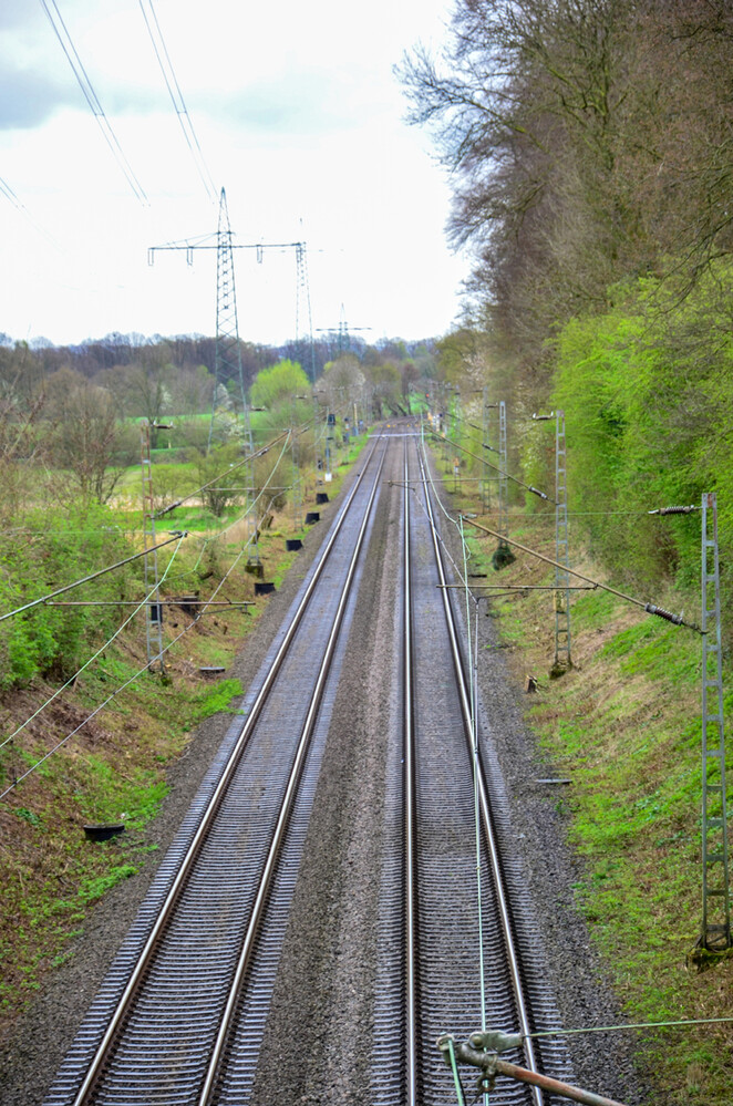 Hochformat „Bahnstrecke“
Perla
Schlüsselwörter: 2024