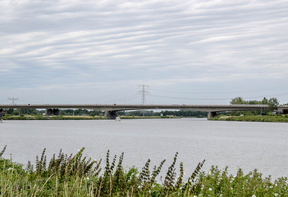 Brücken und Stege „Meuse Bridge“
Karl-Heinz
Schlüsselwörter: 2022