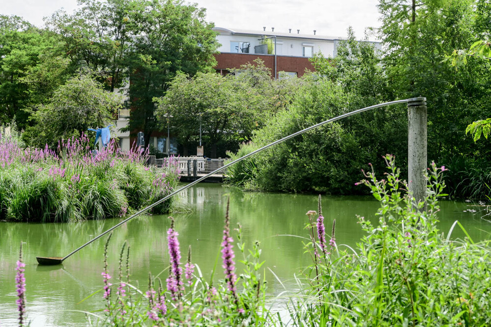 Kunst im öffentlichen Raum „Schüssel im Wasser“
Karl-Heinz
Schlüsselwörter: 2022