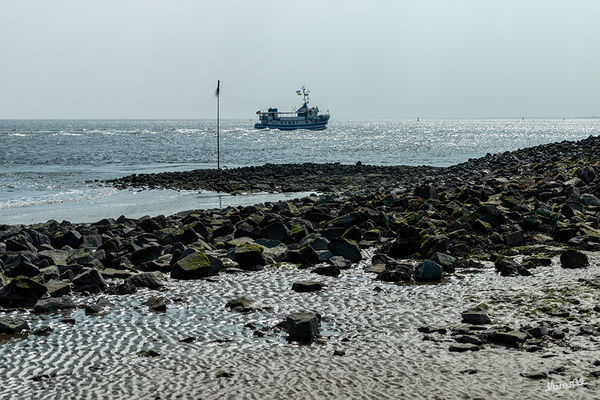 Ausblick
Auf Höhe der Kugelbake befinden wir uns am nördlichsten Punkt Niedersachsens.
Schlüsselwörter: Cuxhaven