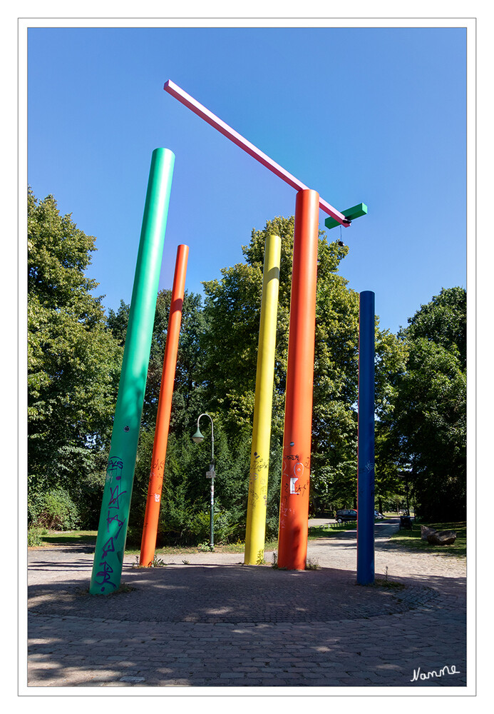 Skulptur
farbiger Stahl, Erich Reusch
Im Volksgarten
Schlüsselwörter: Düsseldorf