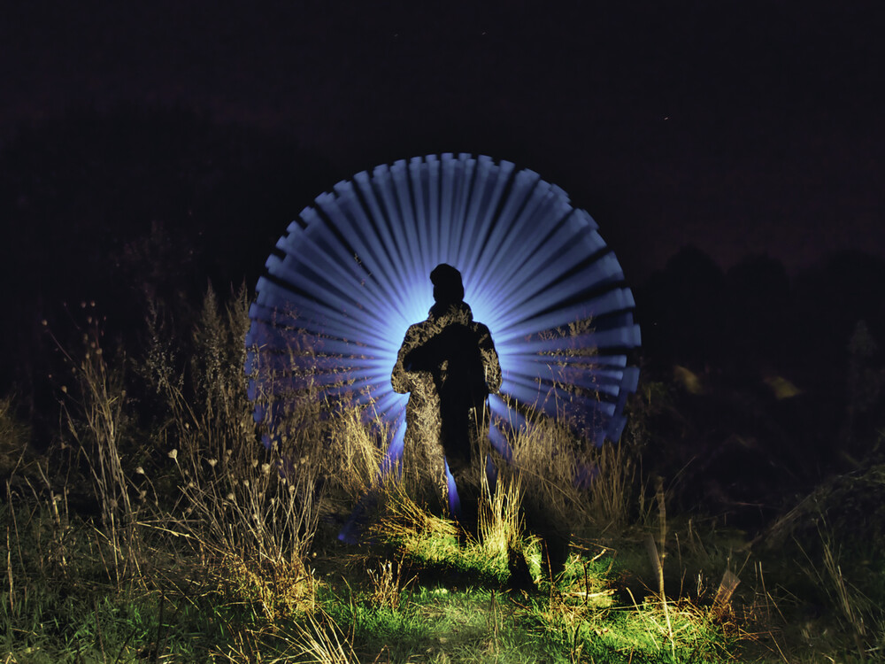 Erscheinung
Gerd
Schlüsselwörter: Lichtmalerei;  Lightpainting