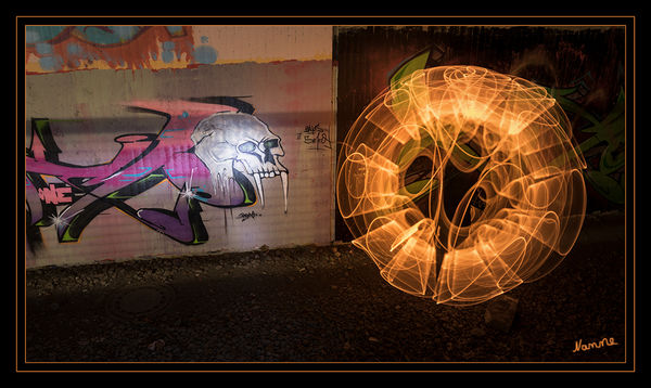 Hab dich im Blick
Schlüsselwörter: Lichtmalerei , Light Painting