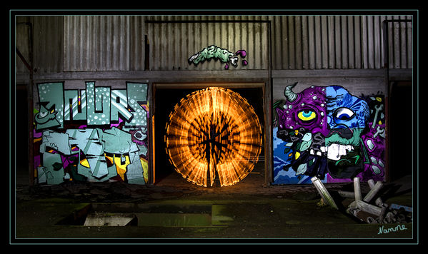 Graffitikunst
Schlüsselwörter: Lichtmalerei ,    Light Painting