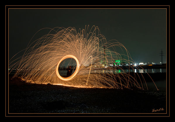 Lightpainting
mit Stahlwolle
Schlüsselwörter: Lichtmalerei , Light Painting