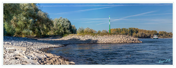 Niedriger Wasserstand
In Köln, Düsseldorf und Bonn hat das Niedrigwasser Rekorde gebrochen. Mit unter 70 Zentimetern liegt der Kölner Pegel 11 Zentimeter unter der bisherigen Tiefstmarke vom 29. September 2003 – damals waren es 81 Zentimeter. laut express.de
Schlüsselwörter: Niedrigwasser