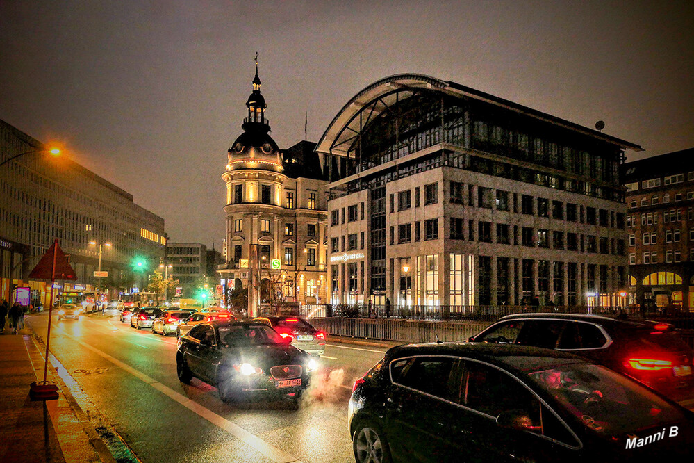 Hamburgimpressionen bei Nacht
