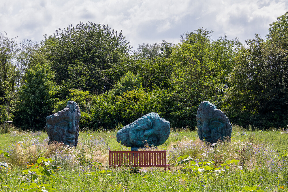 Park der Sinne - Skulpturen in der Blumenwiese
Marianne
Schlüsselwörter: 2023