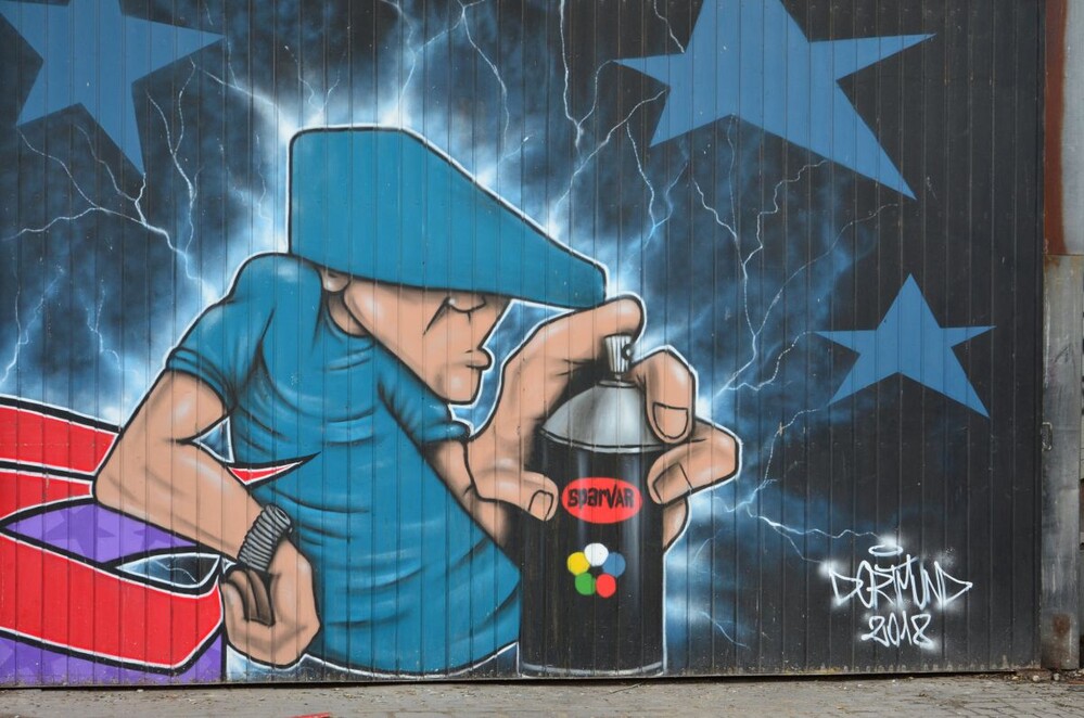 Graffiti „Sprayer“
Perla
Schlüsselwörter: 2022