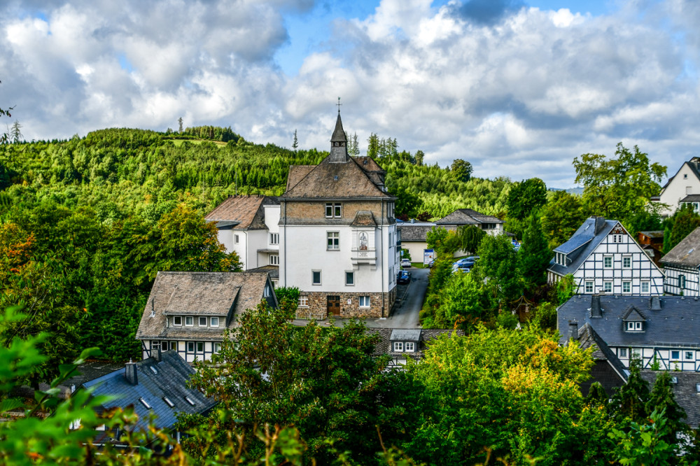 Fredeburg Ortsaufnahme
Schlüsselwörter: 2025