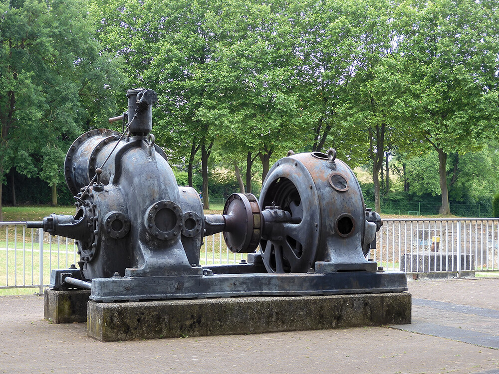 Kunst im öffentlichen Raum „Kreiselpumpe“ im Schleusenpark
Roland
Schlüsselwörter: 2022