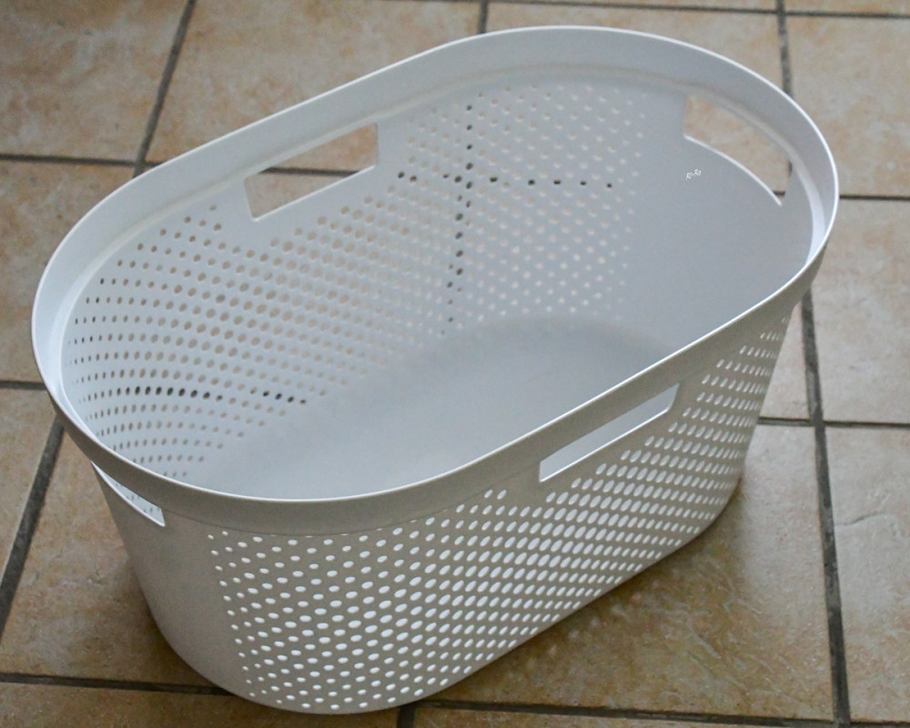 Haushaltsgegenstände "Wäschekorb"
Roland
Schlüsselwörter: 2026