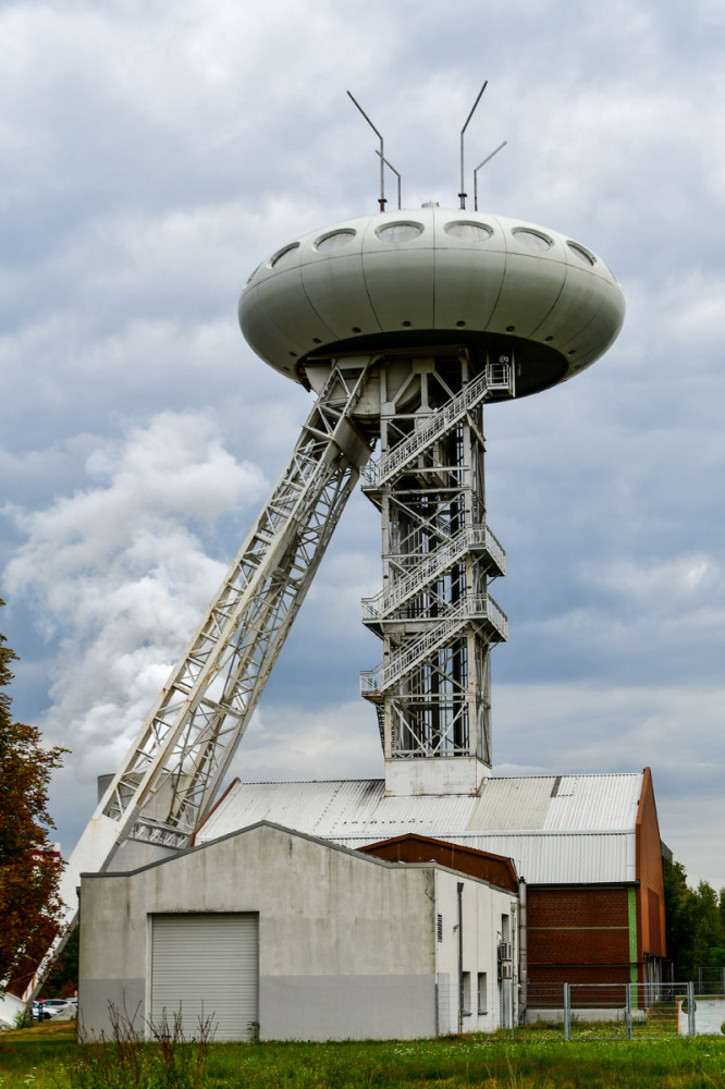Ingernierskunst "Colani Ei"
Roland
Schlüsselwörter: 2025
