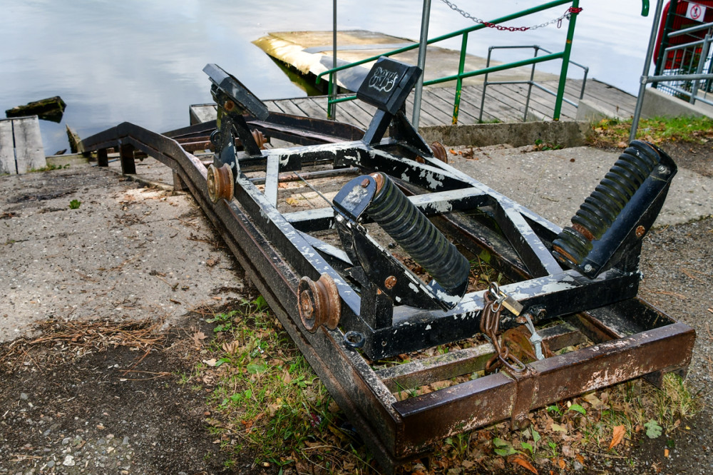 Ingenieurskunst "Slipanlage"
Roland
Schlüsselwörter: 2025