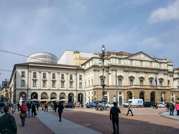Teatro alla Scala Mailand
Das Teatro alla Scala in Mailand, auch kurz Scala, ist eines der bekanntesten und bedeutendsten Opernhäuser der Welt.
Schlüsselwörter: Italien
