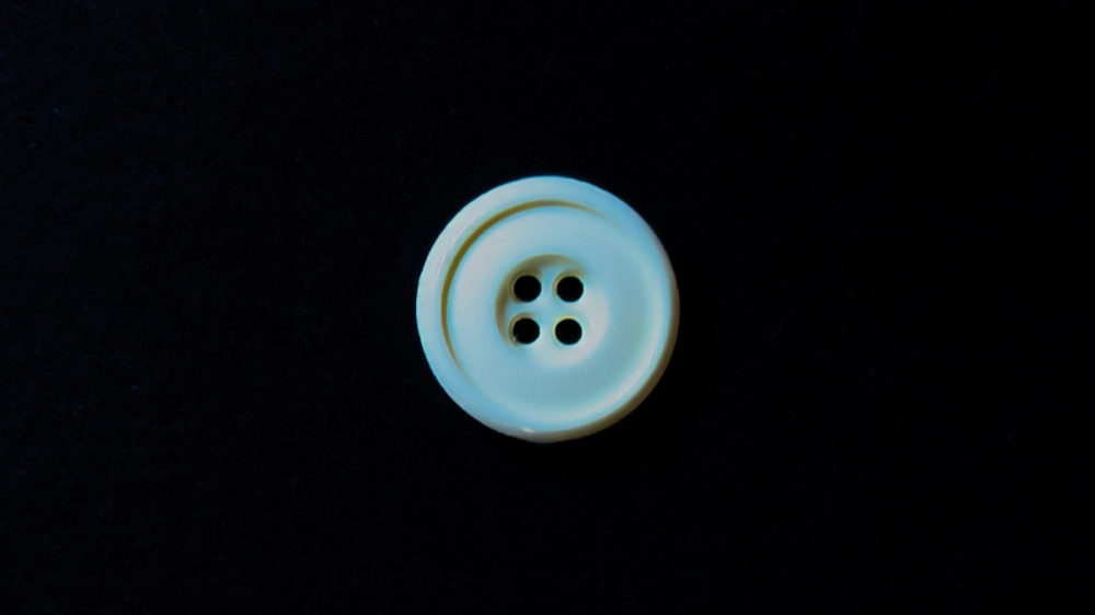 Minimalistisch "Knopf"
Verena
Schlüsselwörter: 2026