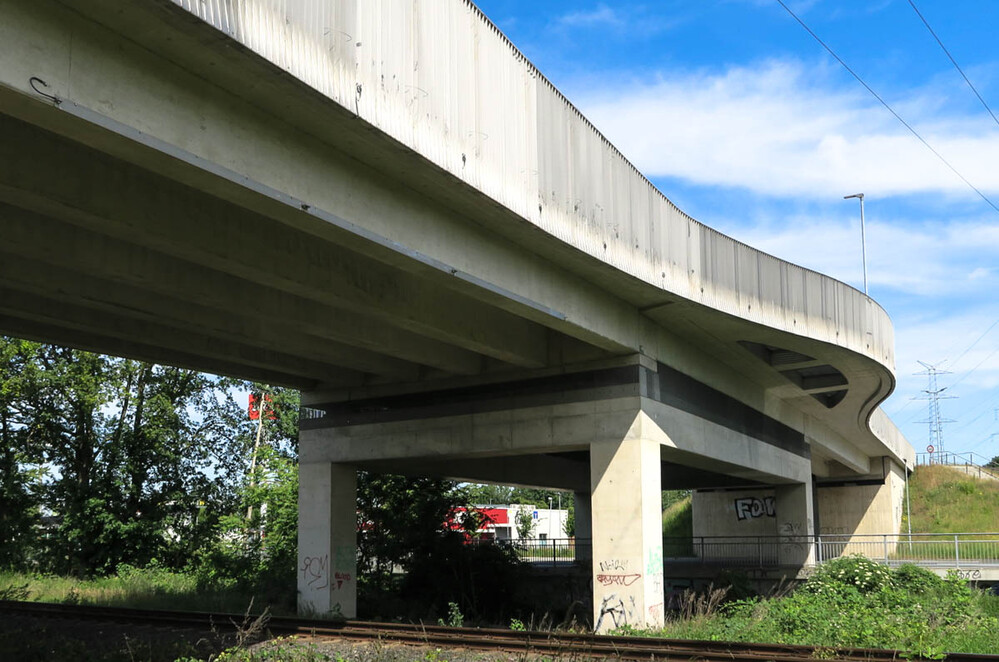 Brücken und Stege "Ohrenbrücke"
Verena
Schlüsselwörter: 2022