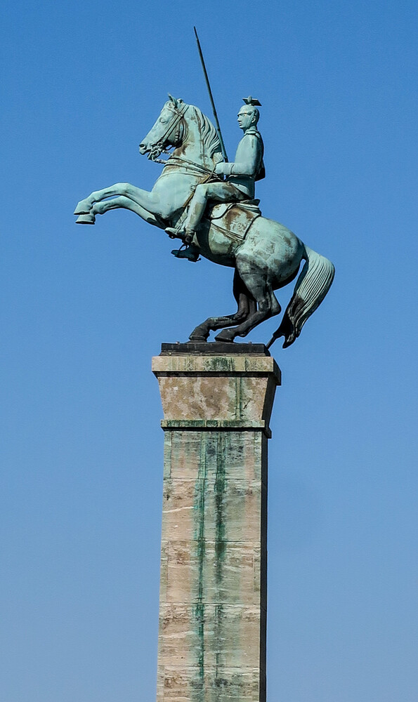 Hochformat „Reiterstatue“
Verena
Schlüsselwörter: 2024