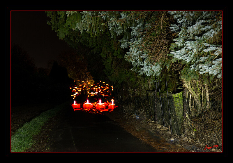 4. Advent
mittels Pixelstick in die Luft gemalt
Schlüsselwörter: Lichtmalerei; Lightpainting; 2020