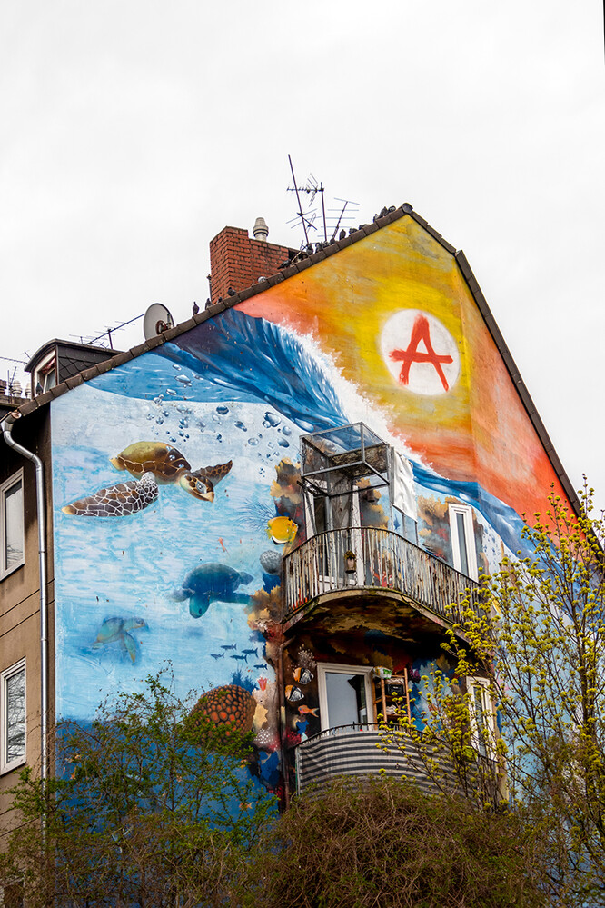 Kiefernstraße "Im Ozean"
Marianne
Schlüsselwörter: Düsseldorf; 2024