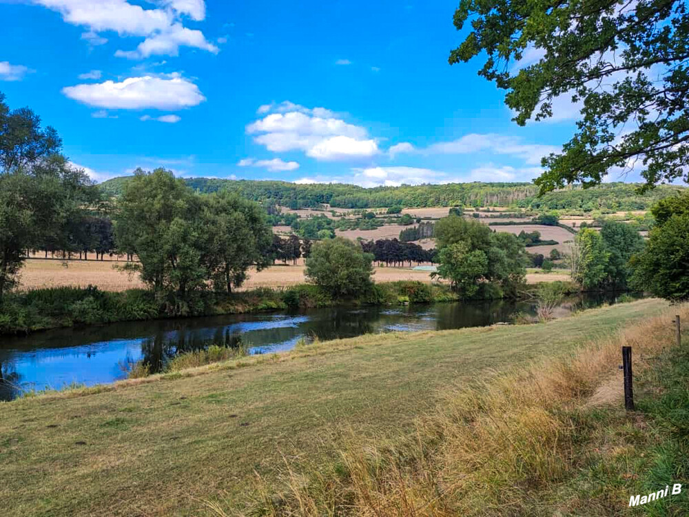 Luxemburgtour
Radtour endlang der Sûre
Die Sauer (französisch Sûre) ist ein 173 km langer, linker Nebenfluss der Mosel in Belgien, Luxemburg und Deutschland. 
Schlüsselwörter: Luxemburg