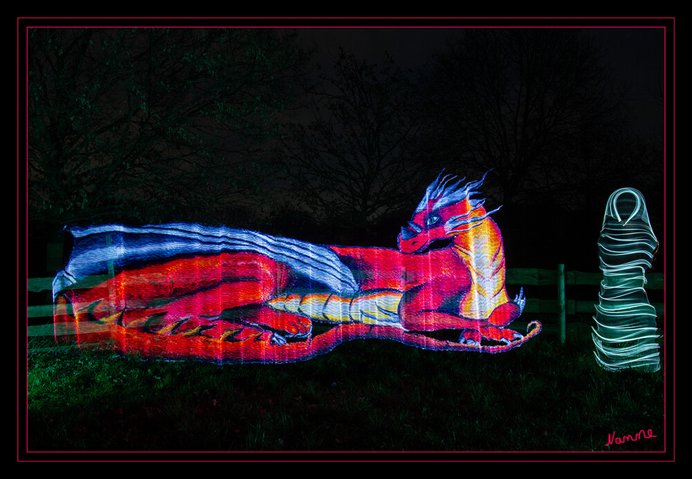 Drache in der Landschaft
mittels Pixelstick
Schlüsselwörter: 2024