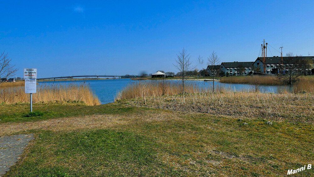 Wangemeer
Das Wangermeer ist ein rund 100 Hektar großer künstlich angelegter Freizeitsee in der Gemeinde Wangerland im nordwestlichen Niedersachsen. laut Wikipedia
Schlüsselwörter: 2022