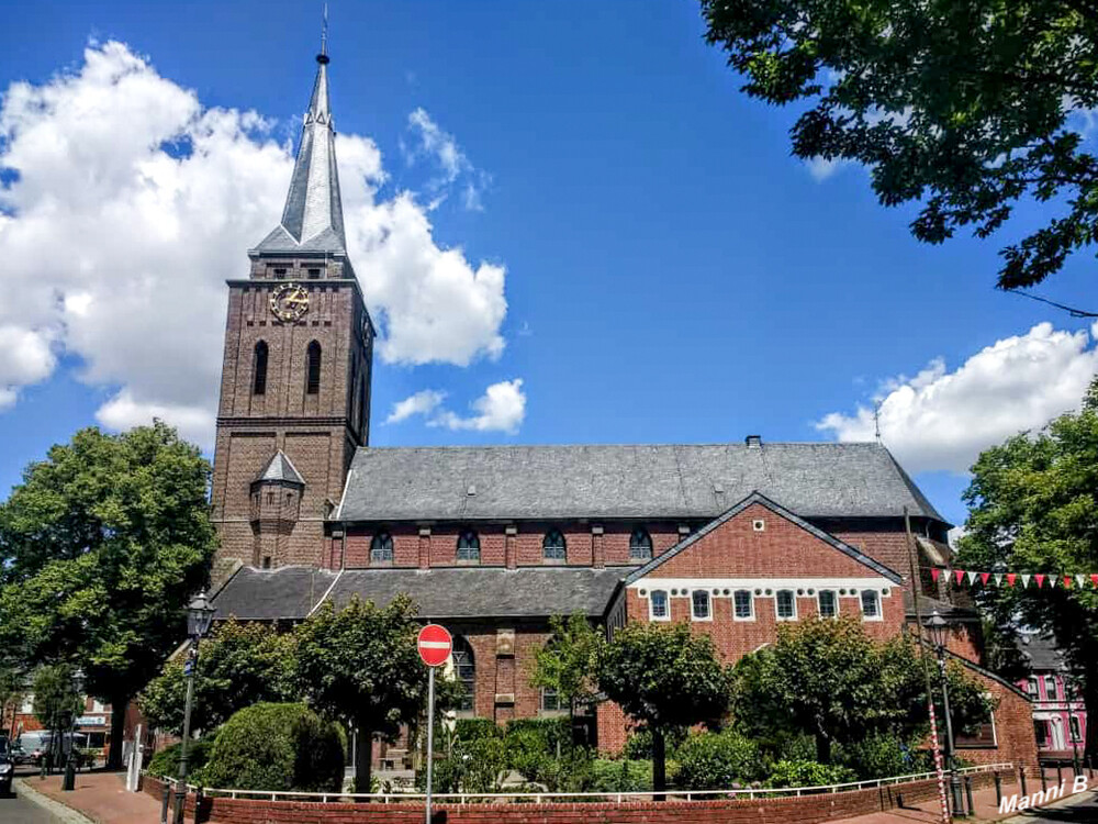 St. Hubertuskirche
Willich
Schlüsselwörter: 2022