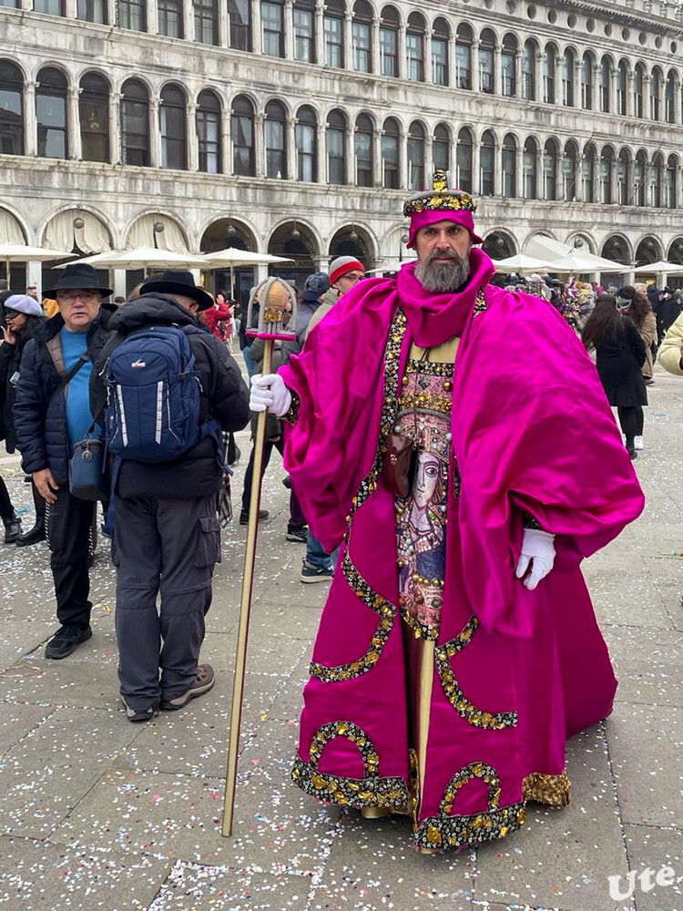 Karneval in Venedig
Schlüsselwörter: Italien