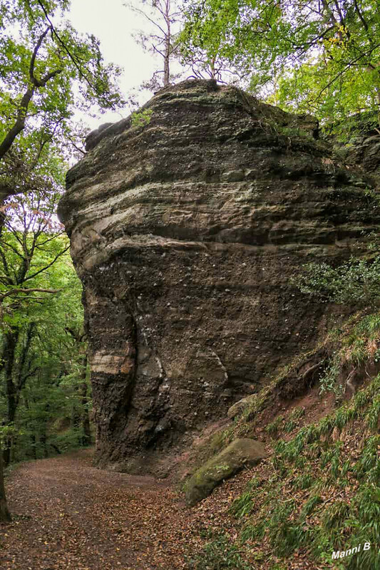 Impressionen aus der Nordeifel
Felsenpassage
Schlüsselwörter: Eifel