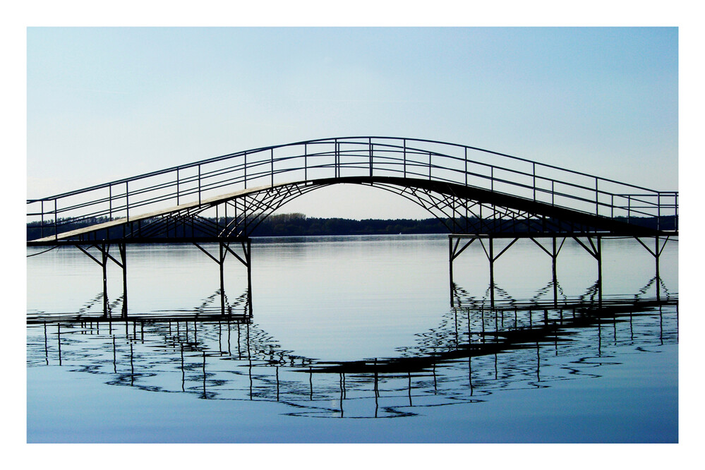 Brücke an der Theiß
Elise
Schlüsselwörter: Spiegelung