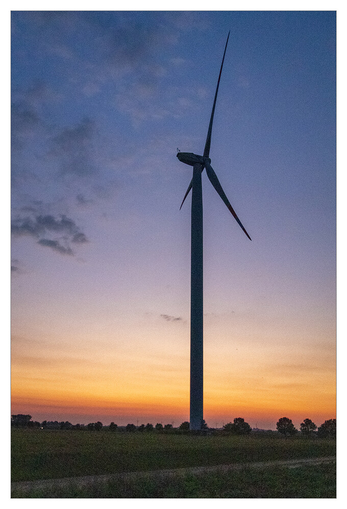 4.W Motive von Q - Z  "Windrad bei Sonnenuntergang"
Marianne
Schlüsselwörter: 2024