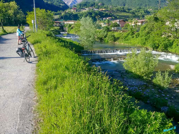 Porlezzaimpressionen
Flucht in den sonnigen, warmen Norden
Schlüsselwörter: Italien