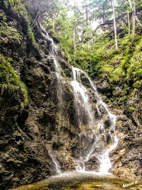Kleiner Wasserfall
am Krepelschroffen Nähe Mittenwald
Schlüsselwörter: Bayern