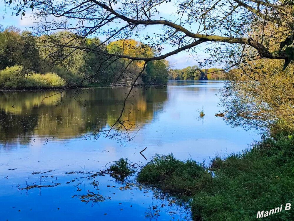 Nettebruchsee
Der Nettebruch ist ein See in der Nähe von Nettetal (Nordrhein-Westfalen) Der Nettebruch liegt im Einzugsgebiet von Venlo, das rund 10 Kilometer vom See entfernt ist. laut seen
