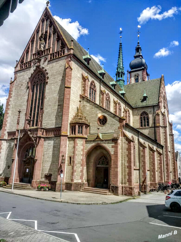 Tauberbischofsheim
Die Stadtkirche St. Martin ist eine römisch-katholische Kirche in Tauberbischofsheim und ist dem heiligen Martin von Tours geweiht. laut Wikipedia
Schlüsselwörter: Baden-Württemberg