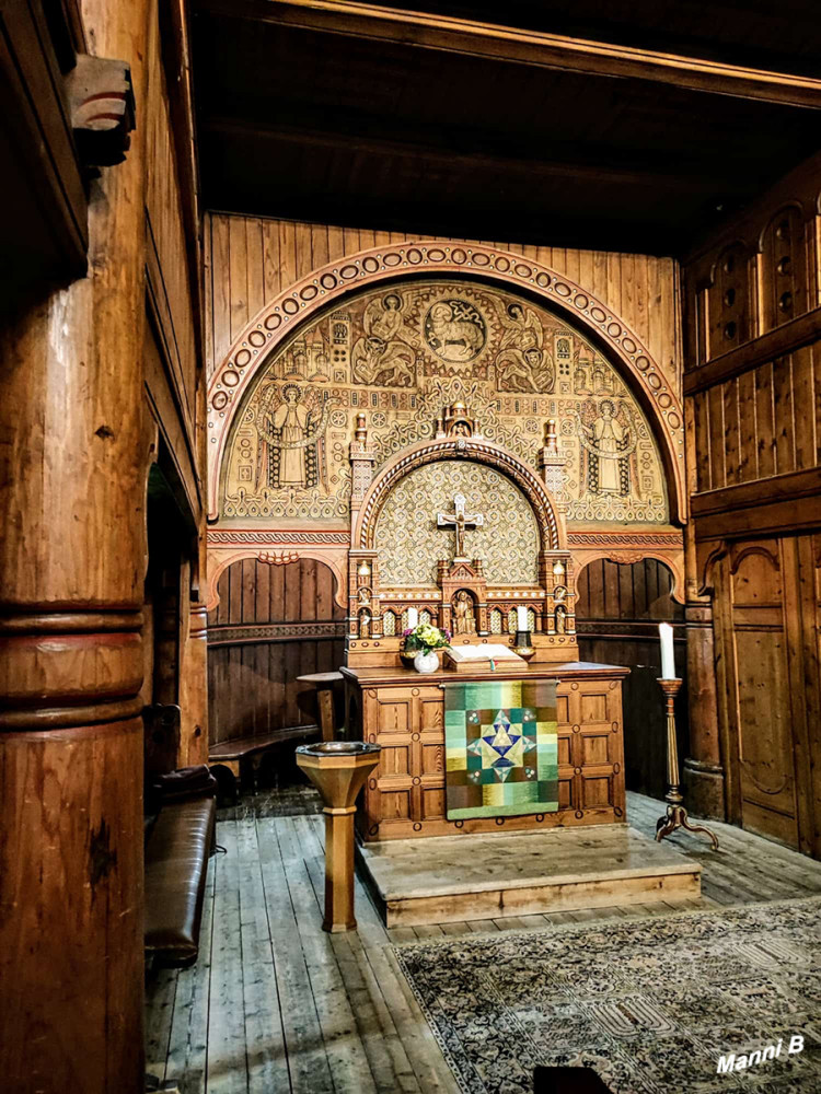 Hahnenklee
Im inneren der nordischen Stabkirche
Schlüsselwörter: 2025