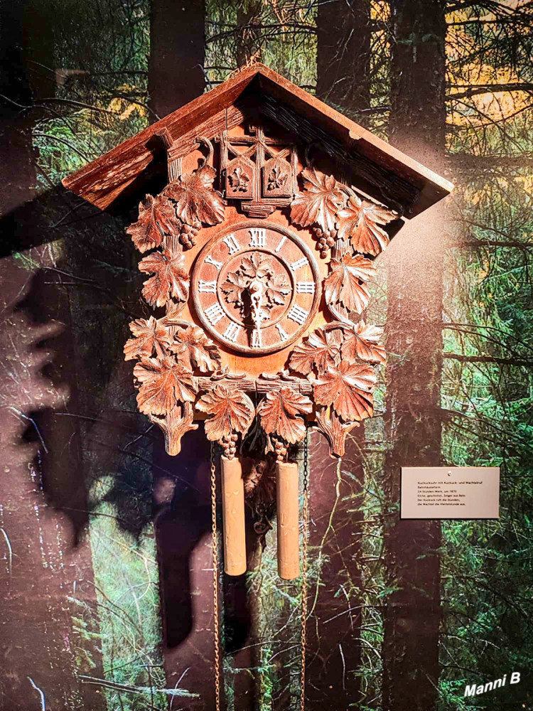 Schwarzwälder Freilichtmuseum Vogtsbauernhof
Der Schwarzwald und seine Kuckucksuhren sind weltbekannt. Im Jahre 1737 wurde die erste Kuckucksuhr durch den Uhrmacher Franz Ketterer in unserem Ort Schönwald im Schwarzwald entwickelt. lt. KI
Schlüsselwörter: 2026