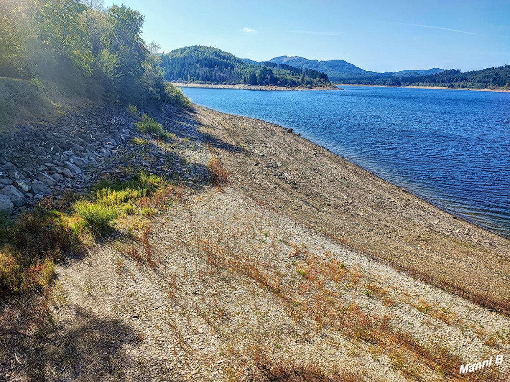 Granetalsperre
Die von den Harzwasserwerken betriebene Talsperre wurde in den Jahren 1966 bis 1969 angelegt und ist somit die jüngste Talsperre im Harz.lt. harzspots
Schlüsselwörter: 2025