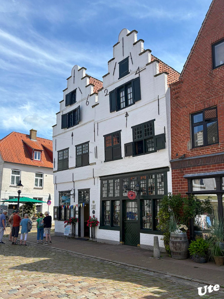 Häuser in Friedrichstadt
Schlüsselwörter: 2026
