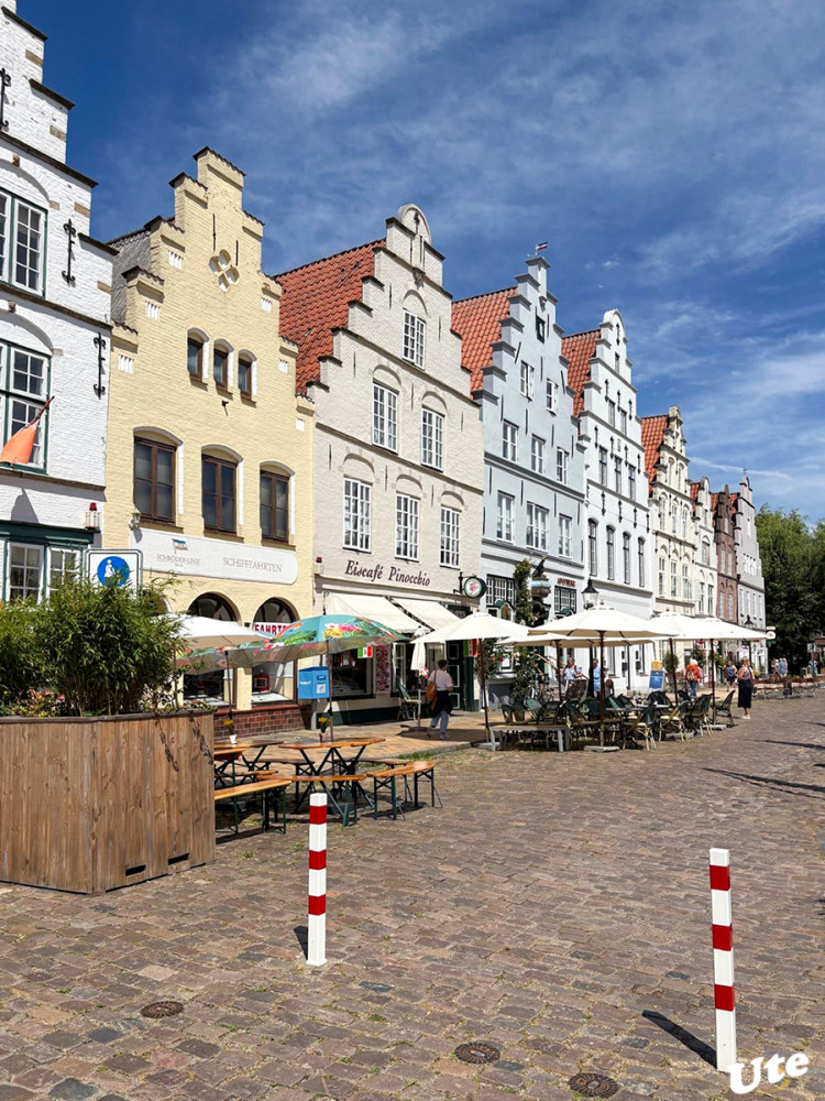 Häuser in Friedrichstadt
Schlüsselwörter: 2026