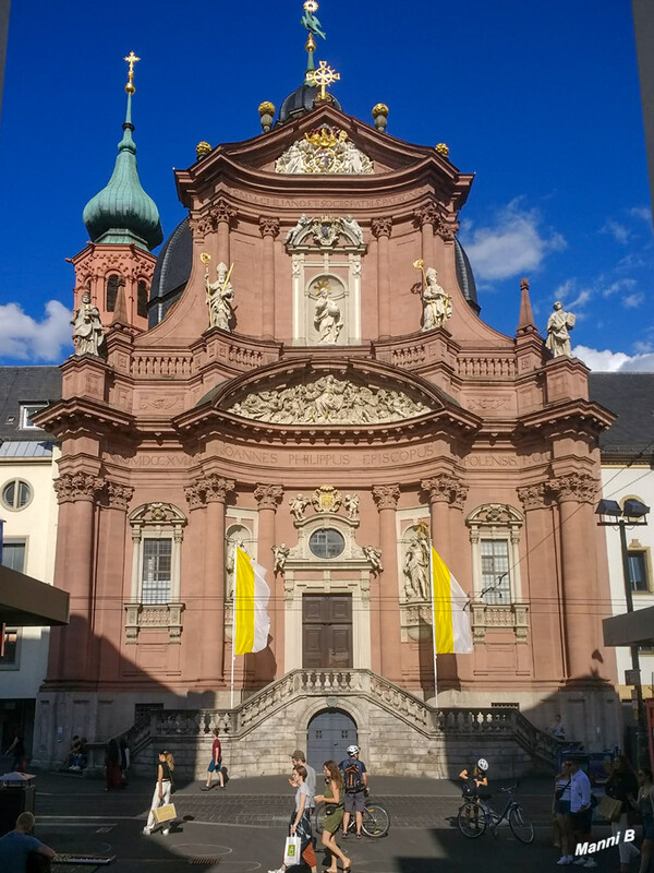 Würzburg
Das Neumünster ist ein ehemaliges Kollegiatstift und dessen Kirche in Würzburg in Bayern in der Diözese Würzburg. laut Wikipedia
Schlüsselwörter: Bayern