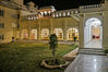 Dateiname=08_Udaipur_Hotel_The_Castle_Manwar_01.jpg
Dateigröße=549KB
Abmessungen: 850x564
hinzugefügt am: 02. Juni 2016 08_Udaipur_Hotel_The_Castle_Manwar_01.jpg